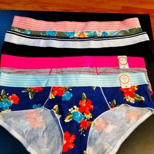 🌹 bundle of 4 underwear